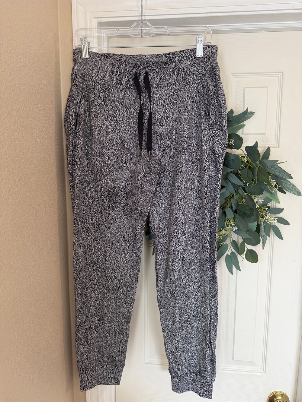 Lululemon Ready to Rulu joggers